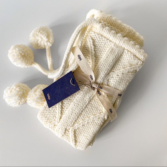 NWT Tall Reading Socks, Cabin Cable Knit Lounge Socks with Pom Pom Ties - Picture 3 of 14